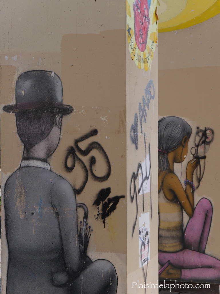 Paris baisse likes instagram street art