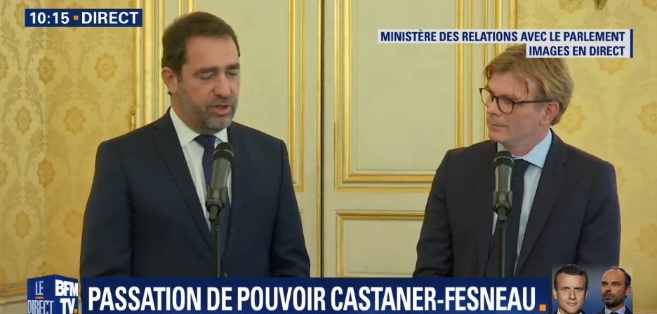 le premier ministre est datant EP 16