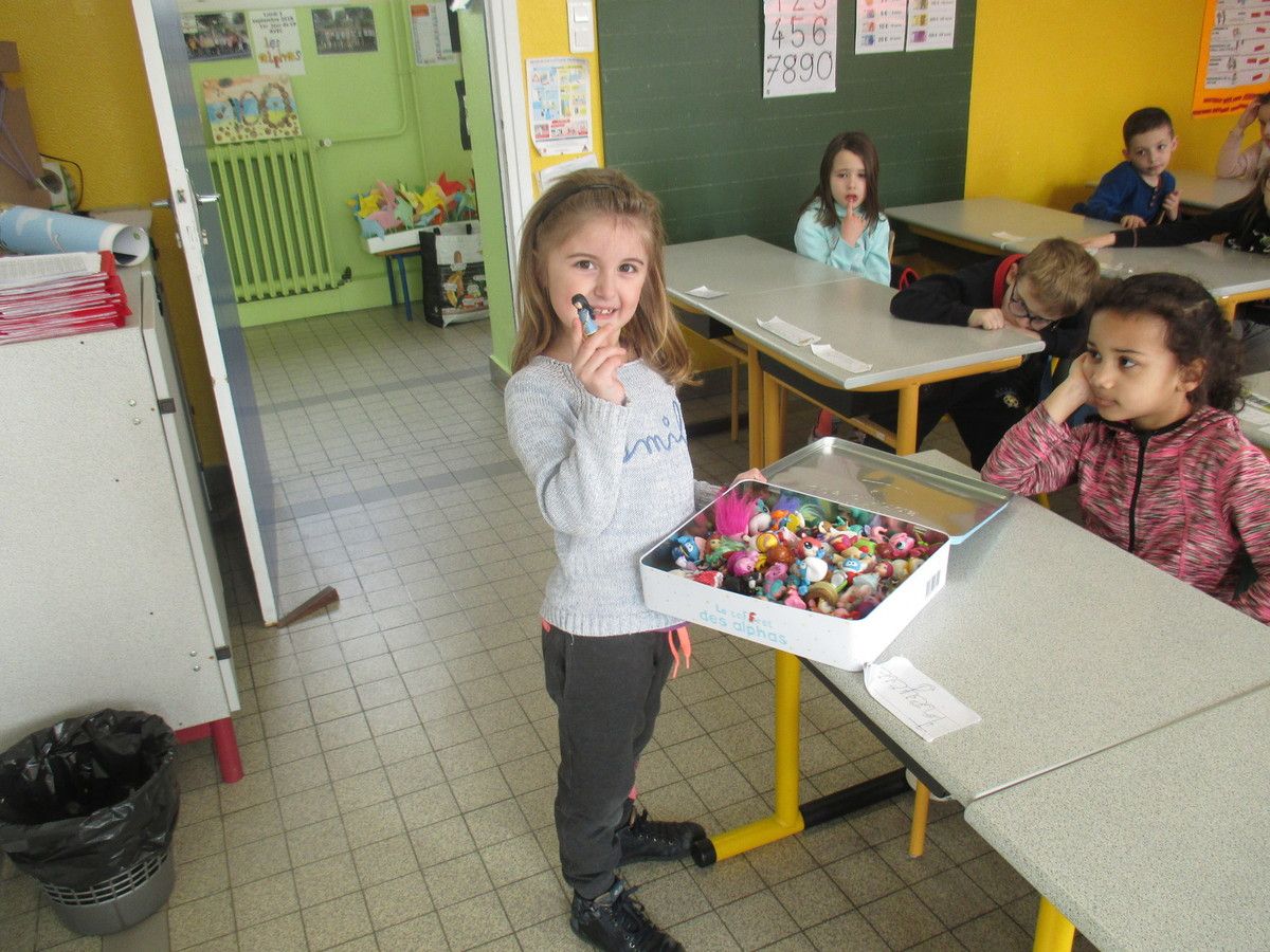 Le 100eme Jour D Ecole Les Cp Ce1 Ce2 Du Petit Paris