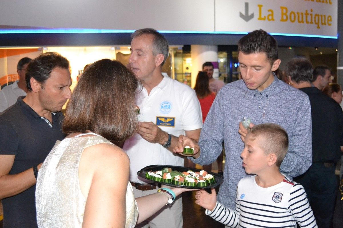 Gala Pour L Association Constance La Petite Guerriere Astronaute Citeespace Guinetagnes Spaceblog Org