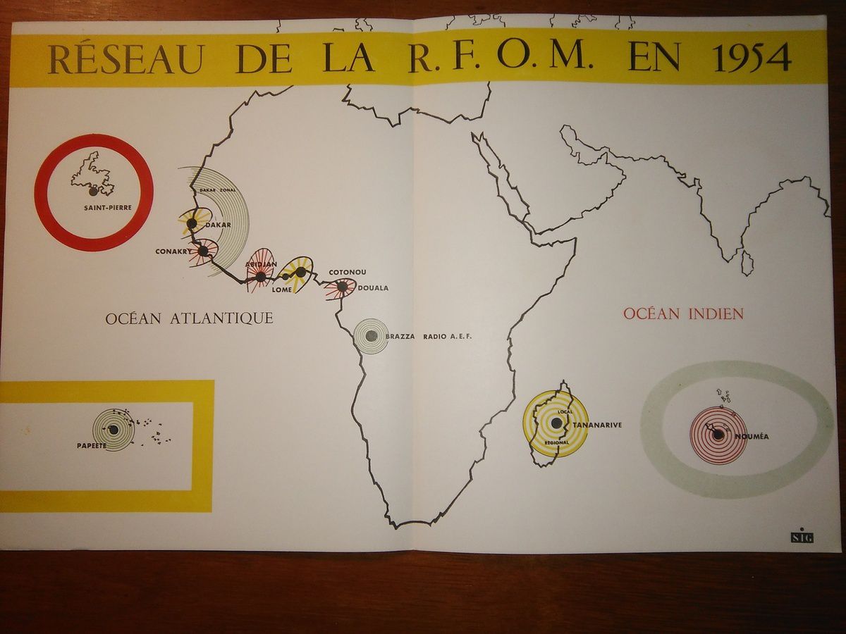 "Réseau de la Radiodiffusion de la France d'Outre-Mer en 1954", source : Inathèque.