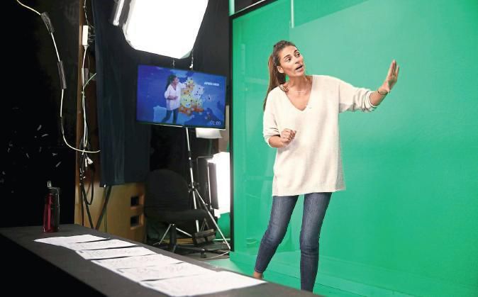 Tatiana Silva, nouvelle présentatrice météo de TF1 en tournage. Source :s1.lprs1.fr
