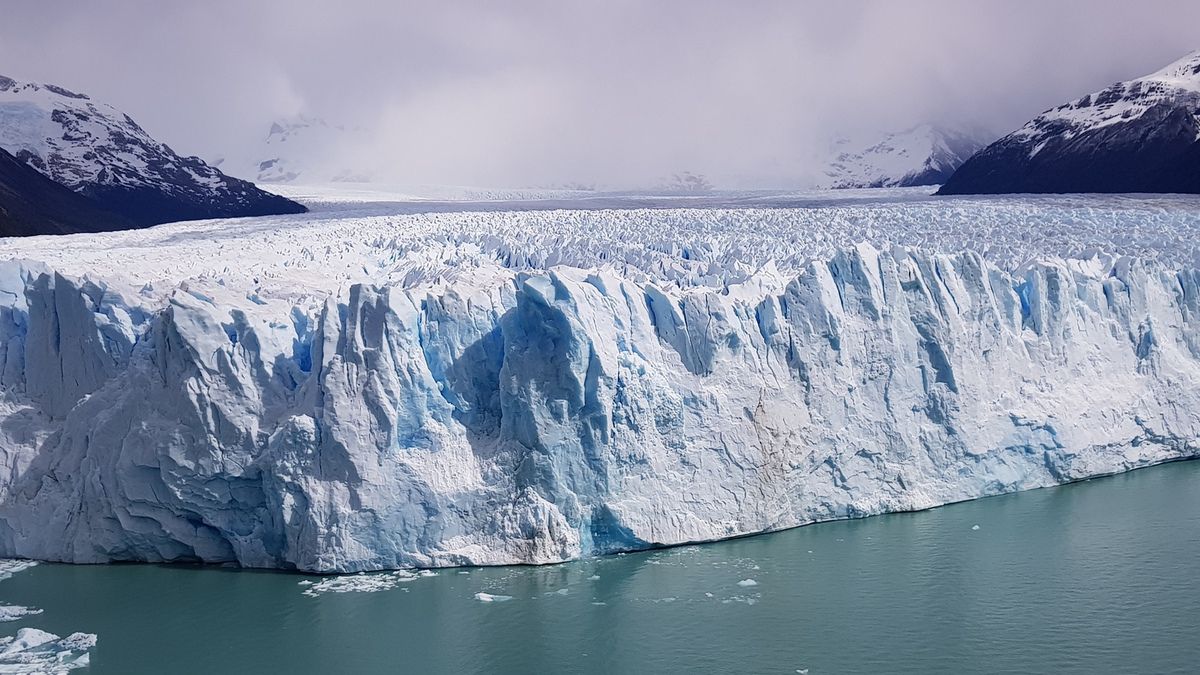 Le glacier en vue globale.