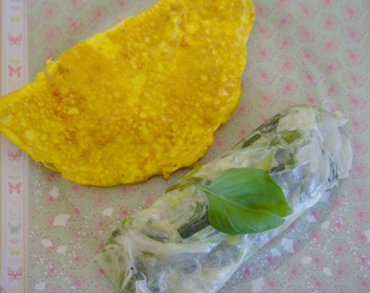ROULEAU DE PRINTEMPS A LA FONDUE DE POIREAUX ET LAIT DE COCO