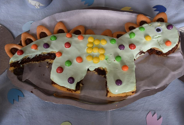 blog-maman-picou-bulle-gateau-anniversaire-dinosaure