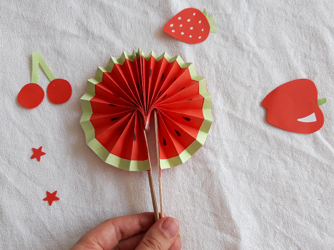 blog-maman-picou-bulle-anniversaire-diy-eventail-pasteque