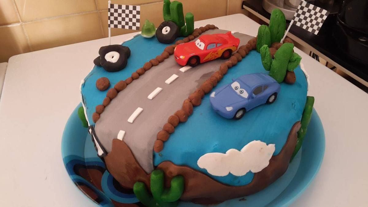 Gateau Cars Pour Les 4 Ans D Erwan Mag Crea Cake Gateau Cars Pour Les 4 Ans D Erwan Mag Crea Cake