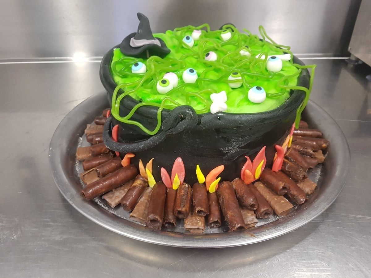 Gateau Halloween Chaudron De Sorciere Mag Crea Cake Gateau Halloween Chaudron De Sorciere Mag Crea Cake