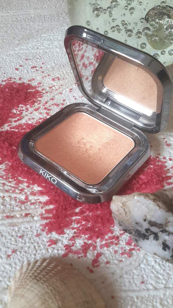 Kiko glow powder