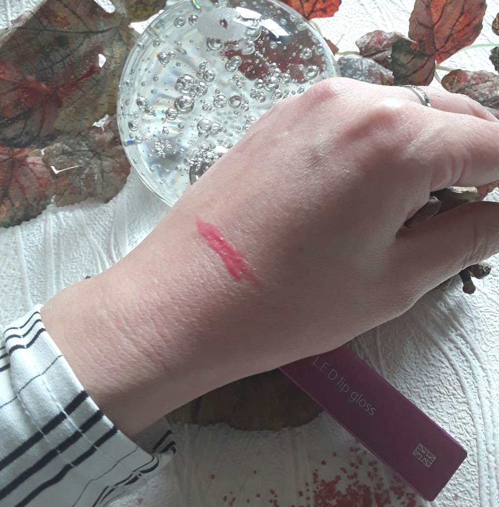 Led lip gloss proto-col