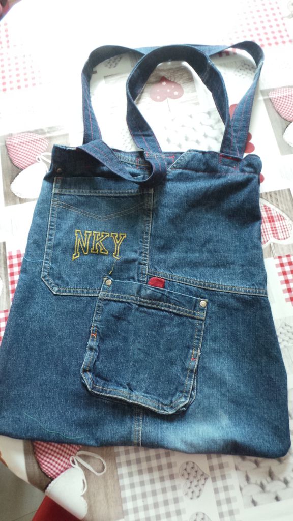 Réaliser un Sac en jeans recyclés - Demereenfils.com : Blog Couture a  quatre mains