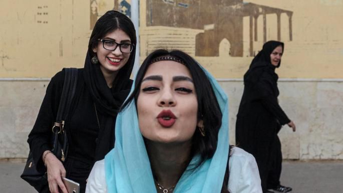 En Iran, l'obligation du port du voile islamique pour les femmes a été  abolie - lagazetteducitoyen.over-blog.com