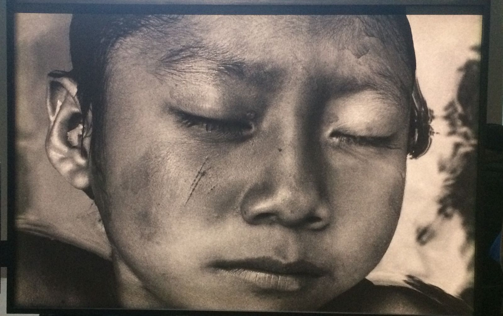 Photographie "Rio Catrimani, 1976" de la photographe Claudia Andujar, "La lutte Yanomami"