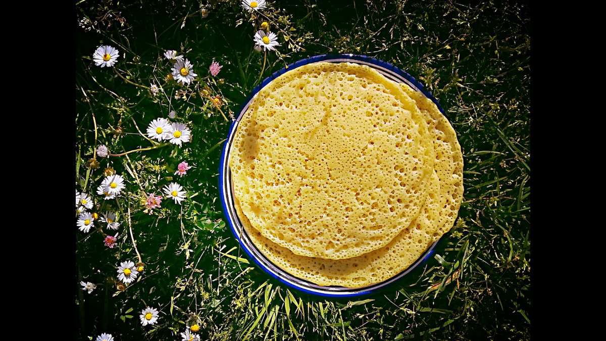 Bonjour, je suis passionnée de cuisine orientale et occidentale...J'aime particulièrement les viennoiseries et les sablés !