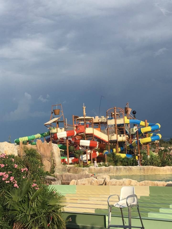 wave island
