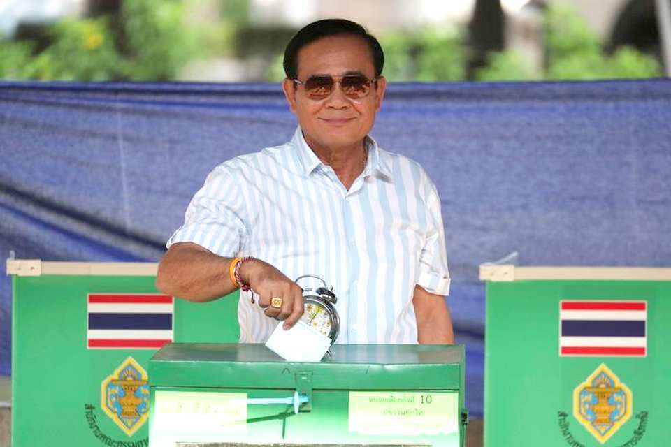 Le pari a toujours été que le Premier ministre Prayuth Chan-ocha resterait à son poste...