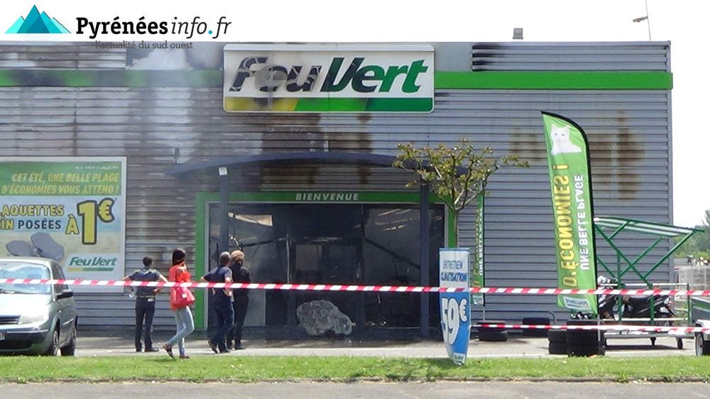 Incendie Feu Vert Tarbes