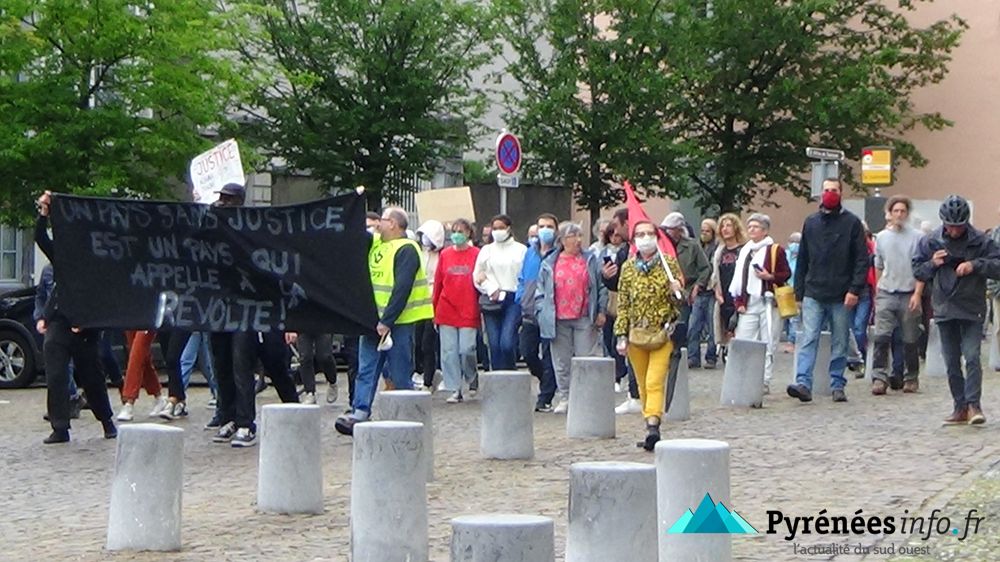 Manifestation contre le racisme à Tarbes