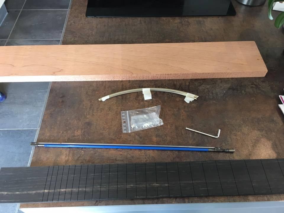 matériaux manche de guitare