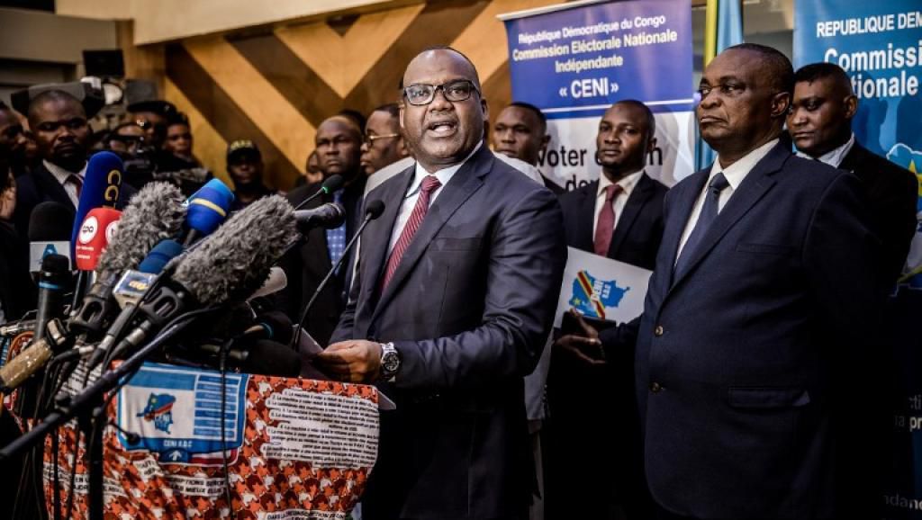Le report des élections présidentielle et législatives du dimanche 23 décembre 2018 plonge la République démocratique du Congo dans l'incertitude politique.