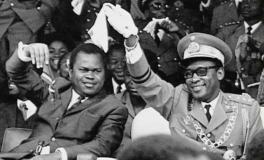 Étienne Tshisekedi wa Mulumba fut le ministre de l'intérieur du lieutenant-général Joseph-Désiré Mobutu de 1965 à 1968