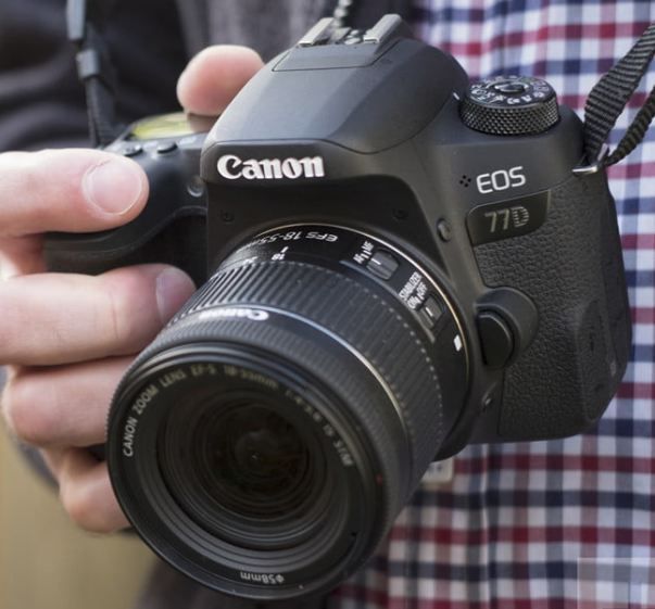 Kamera Canon EOS 77D