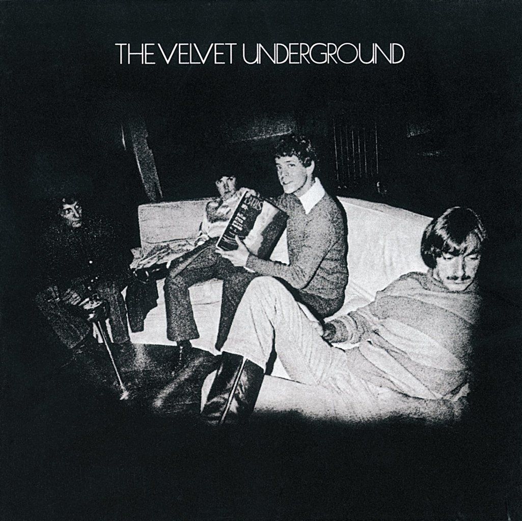 Translation in French of Pale Blue Eyes. The album cover : The Velvet Underground in 1969.