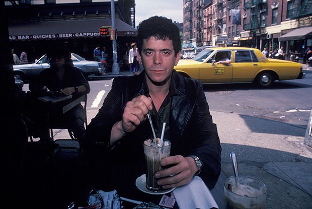 Lou Reed song My House translated in French. Part of The Blue Mask album.