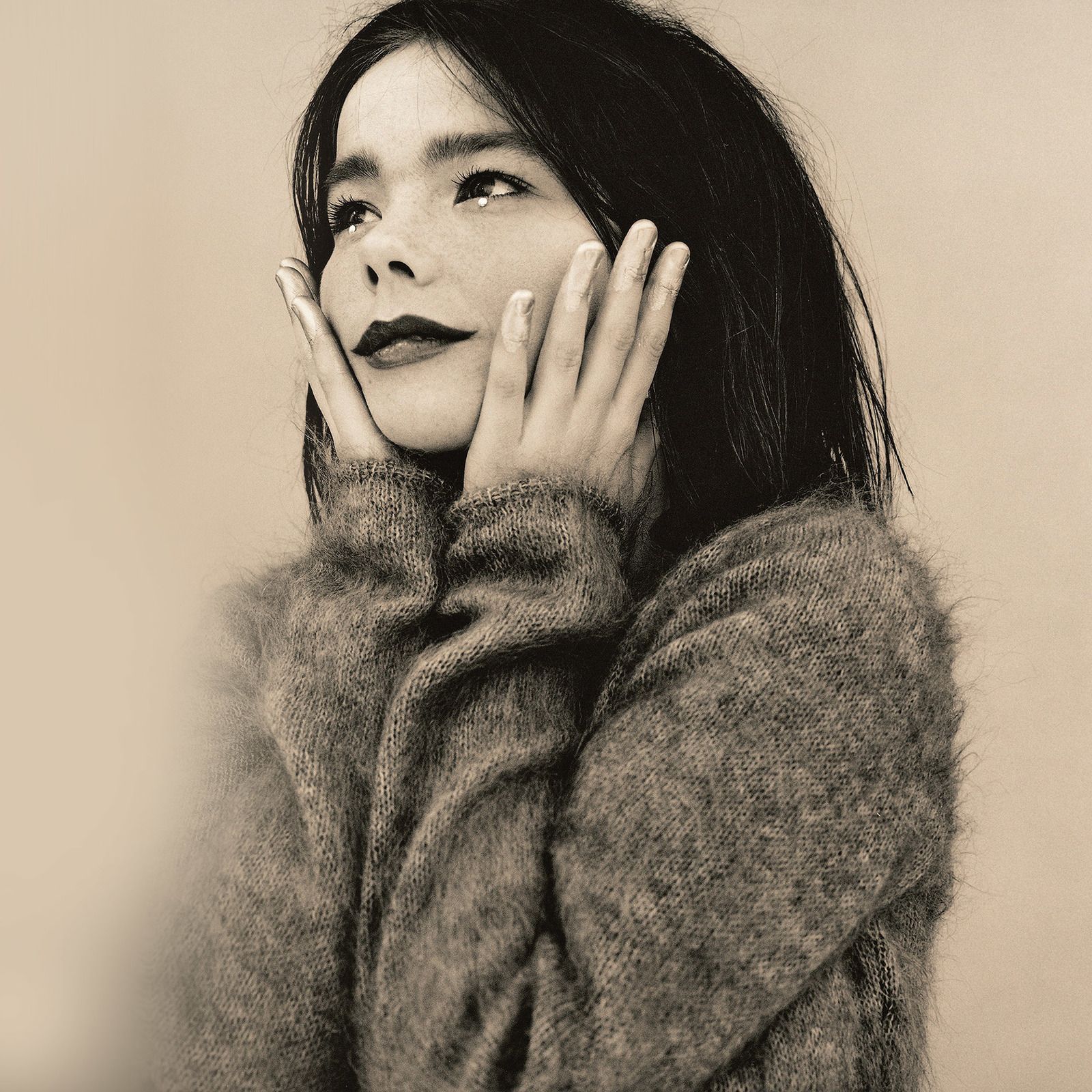 Bjork - Venus As A Boy: traduction en français, histoire, versions différentes, reprise. www.rocktranslation.fr. Bjork - Venus As A Boy: all in English too: French translation, history, Bjork versions and one cover.
