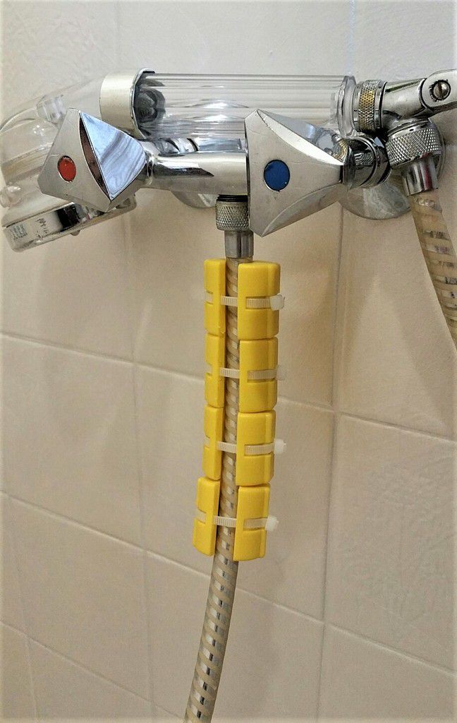 Dispositif anticalcaire magnétique pour la douche