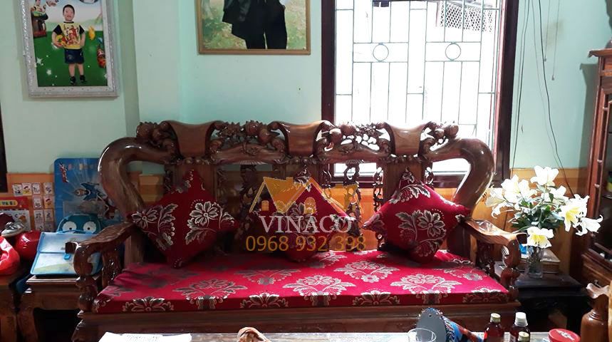 Đệm ghế giả cổ màu đỏ đô