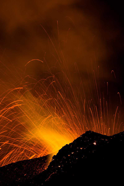 Photo De © Eric Atoy _ Paysages et volcans

Photo Non Libre De Droit