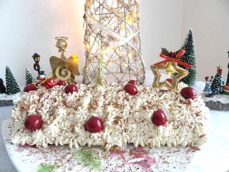 bûche de noël, forêt noire, recette facile, pâtisserie, idée recette pour les fêtes