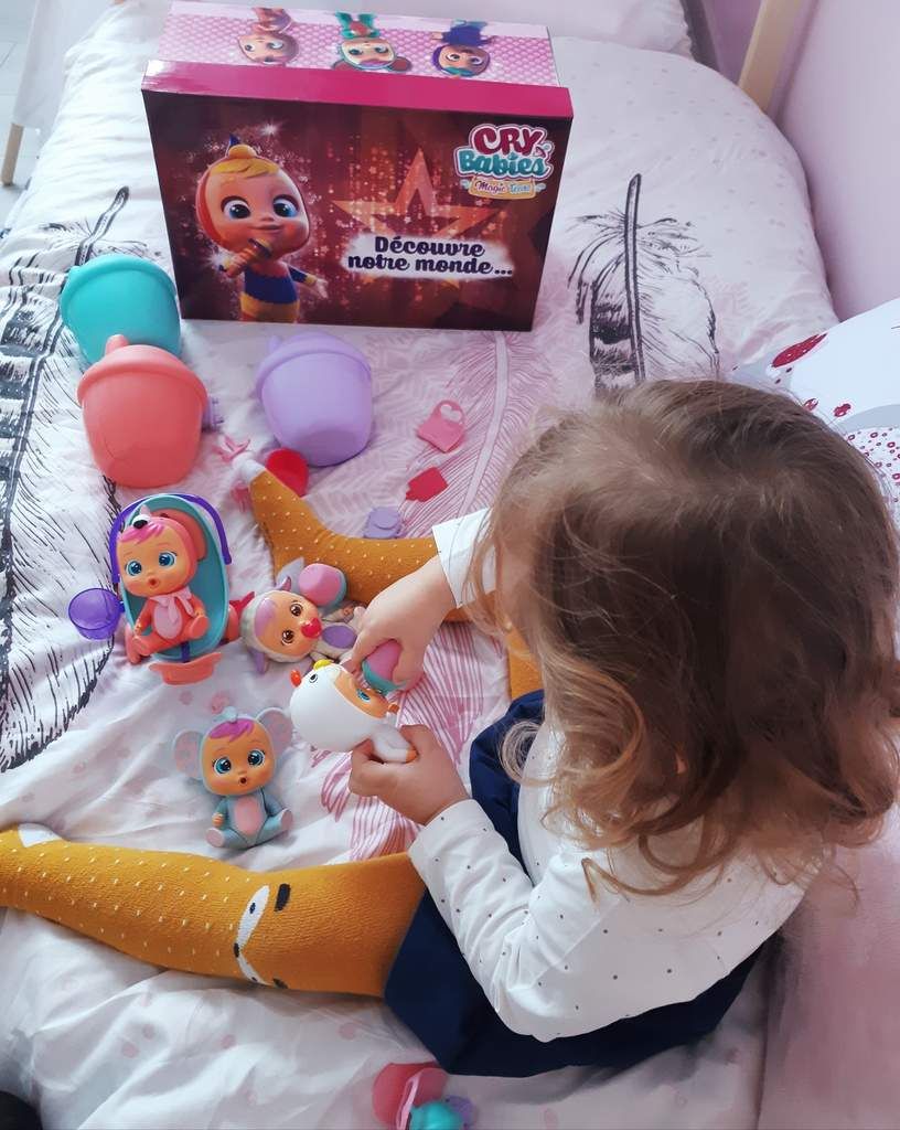 Cry Babies, IMC TOYS, jeux, bébé, YouTube