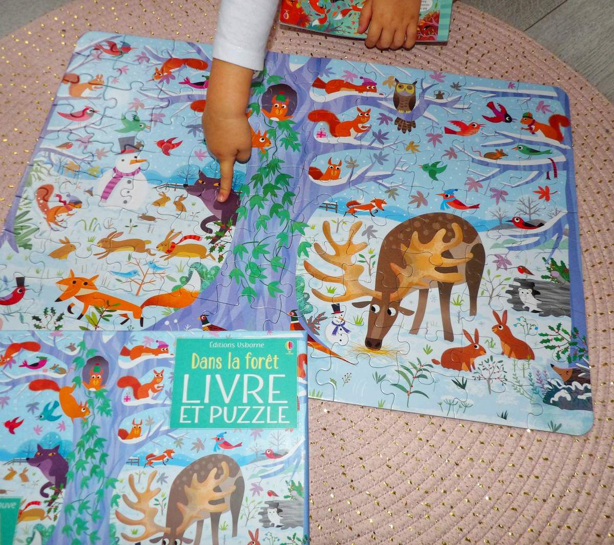 Livre puzzle la forêt des éditions usborne