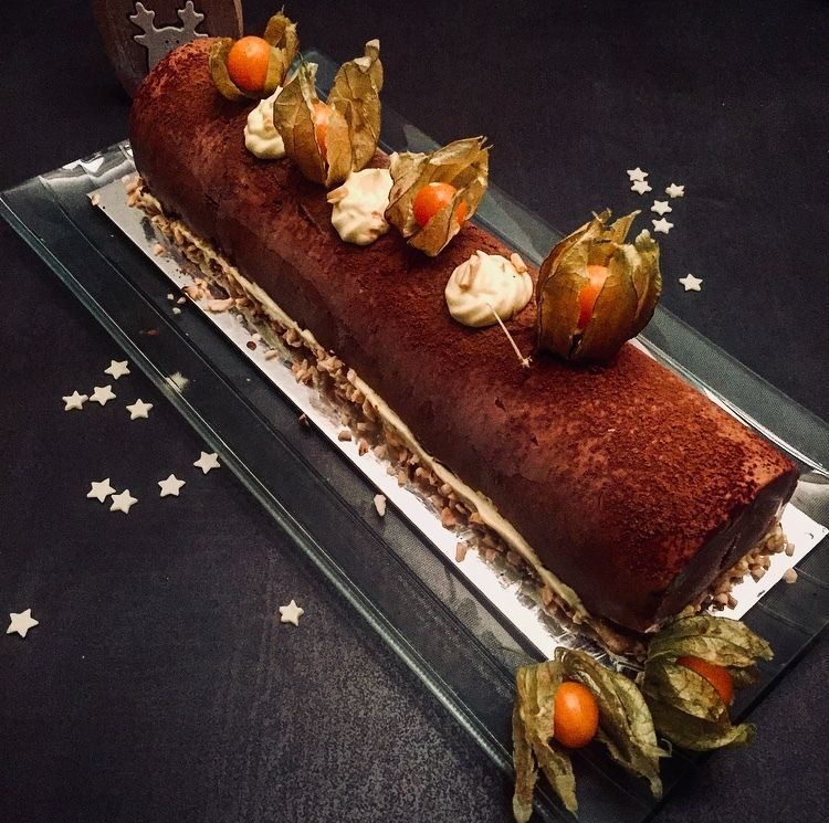 Bûche de Noël : L'Exotique - Fruits Exotiques et Chocolat au Lait 