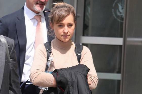 Allison mack proces nexium-psycho-criminologie.com