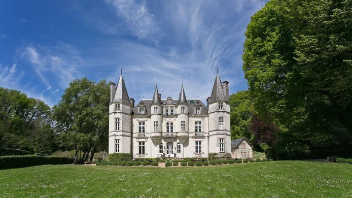 patrick kalita chateaux manoirs belles demeures en france castles and manors in france by patrickkalita architecture patrimoine monuments historiques paris