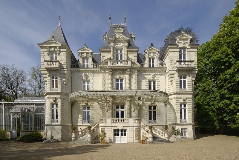patrick kalita chateaux manoirs belles demeures en france castles and manors in france by patrickkalita architecture patrimoine monuments historiques paris