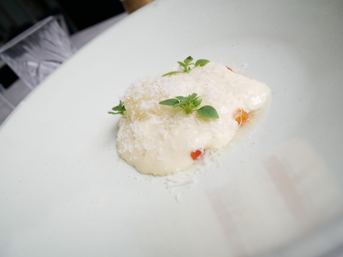 Abricot amandes basilic parmesan des montagnes Sourire Restaurant Paris 13
