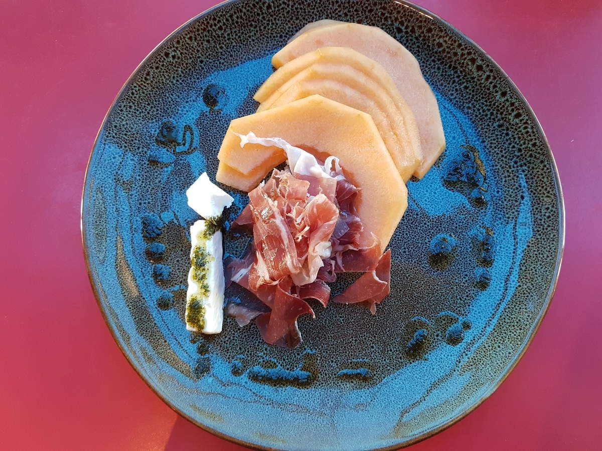 Jambon noir, melon, feta Restaurant Le Flâneur Paris 11