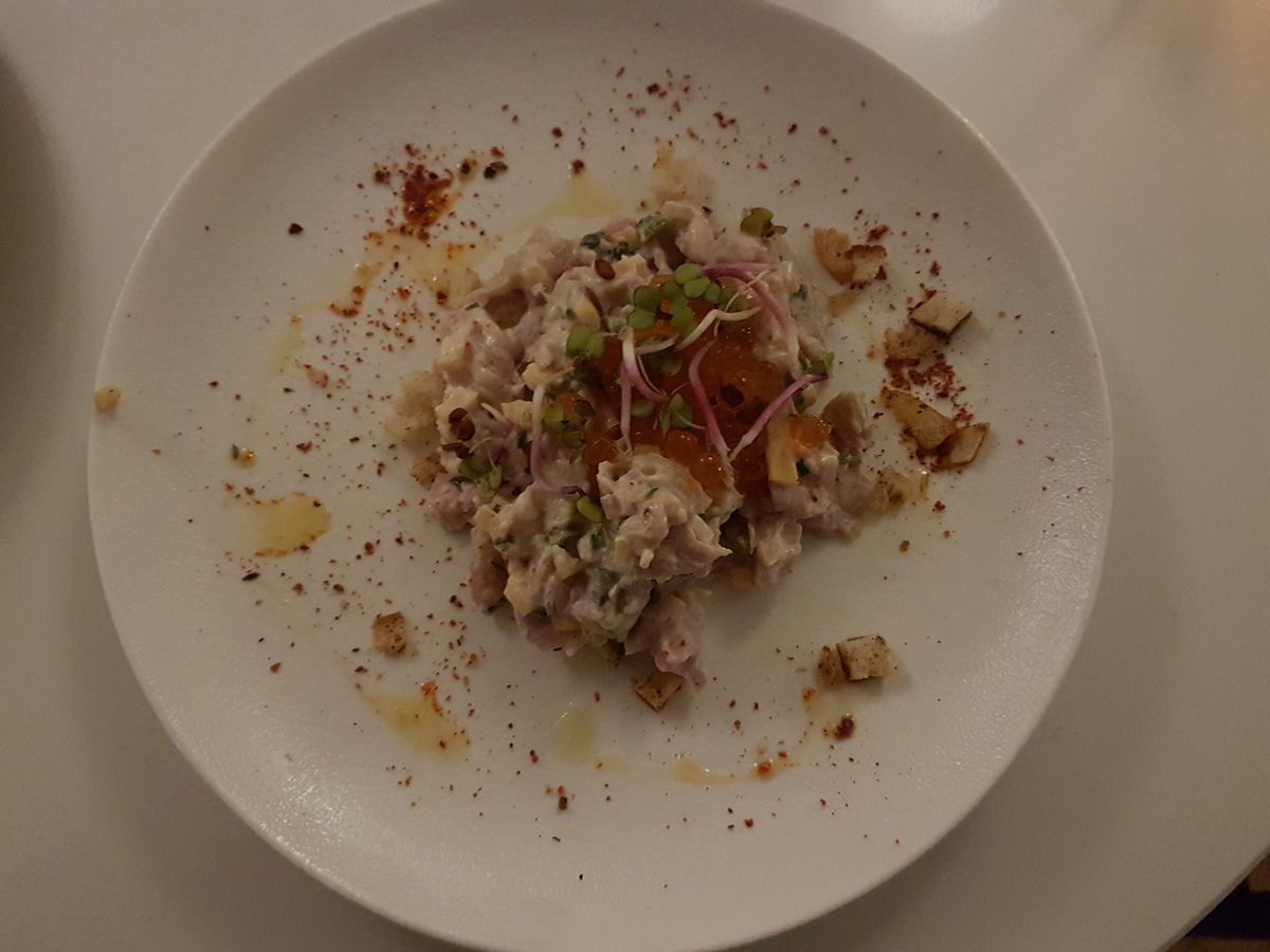 Tartare de veau au couteau et oeufs de saumon sauvage Les Françaises Paris 17