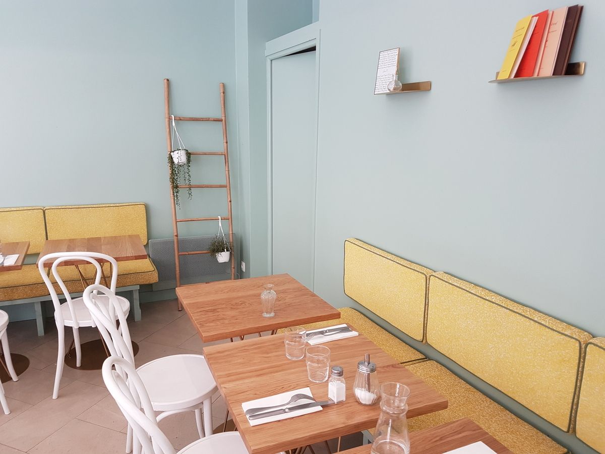 Café Mimosa Restaurant Paris 9
