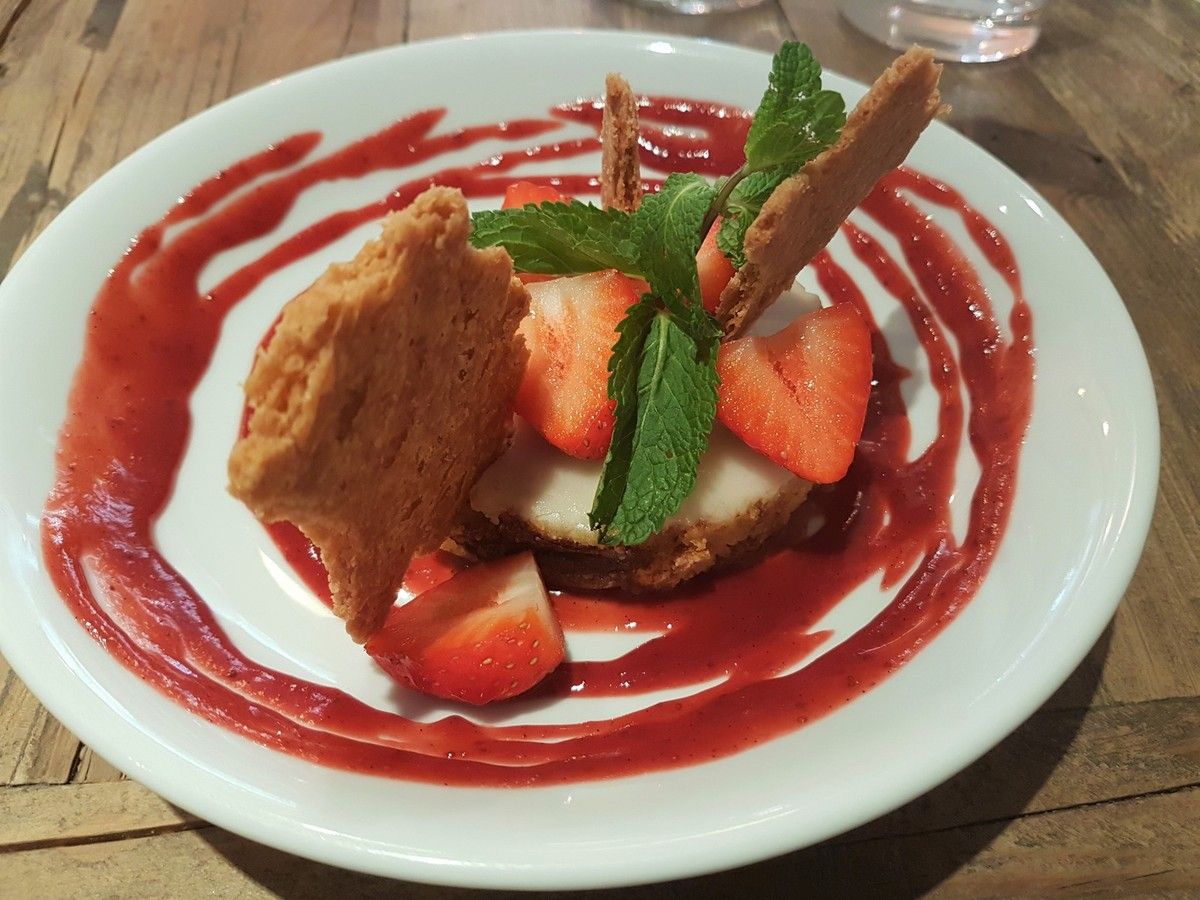 Gâteau aux amandes Lilla Krogen Restaurant St Germain en Laye (78)