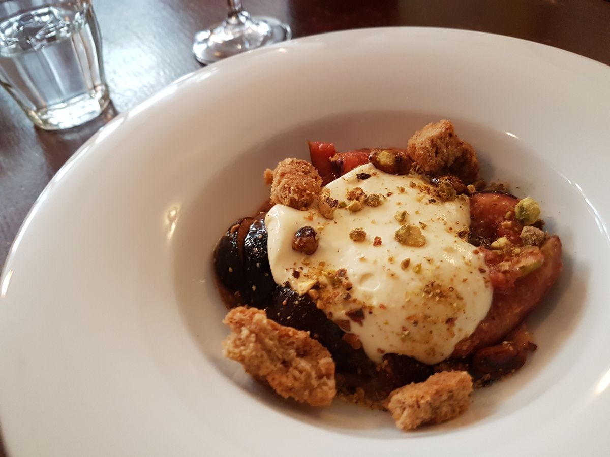 Figue rôtie et crème légère Les Arlots Restaurants Paris 10