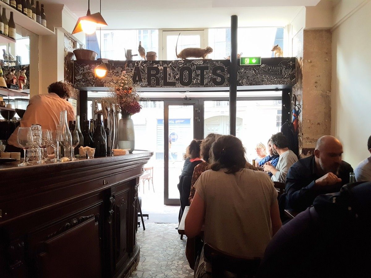 La salle Les Arlots restaurant Paris 10