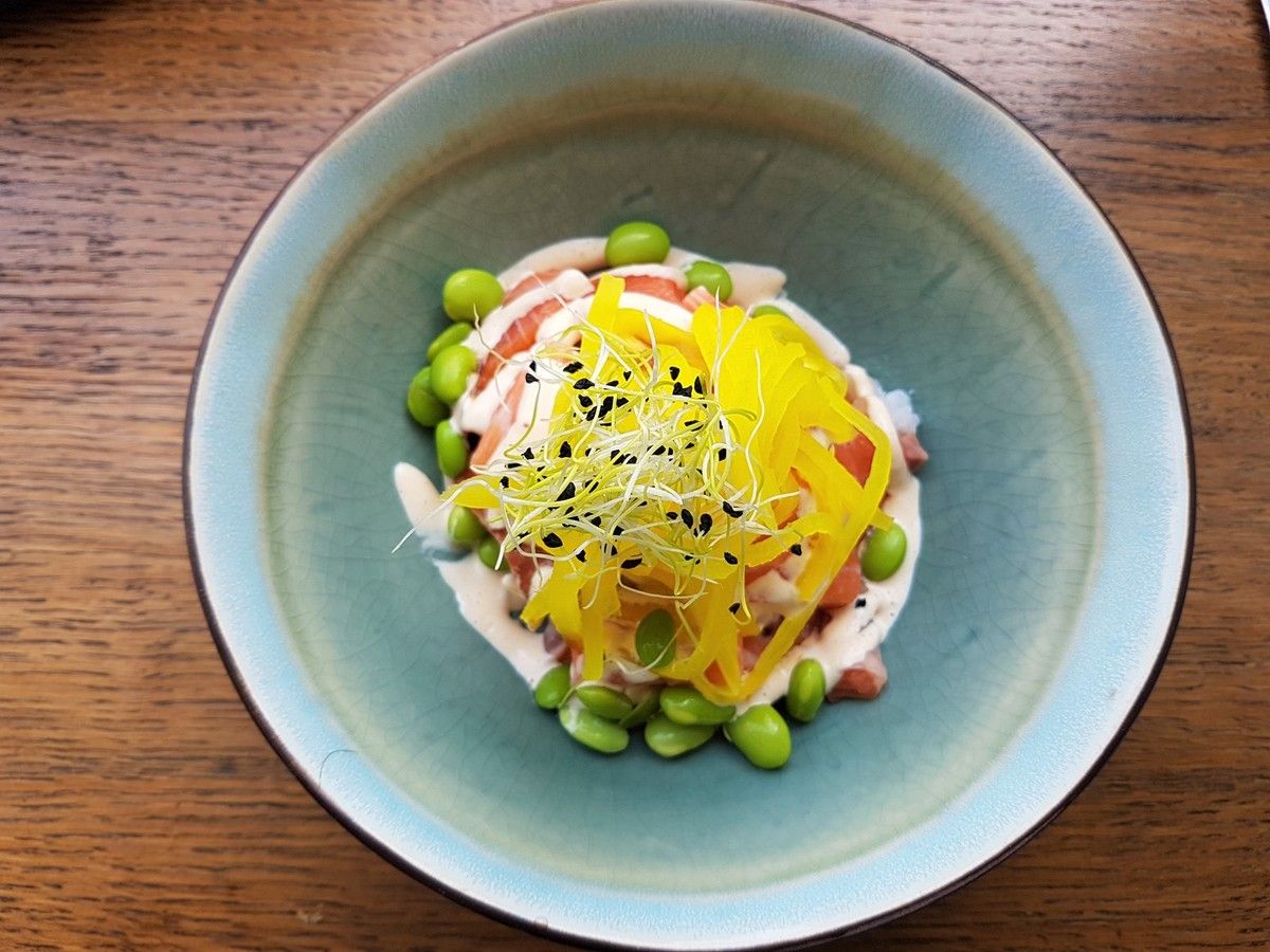 Chirashi saumon, émulsion Sriracha Raw restaurant Paris 3