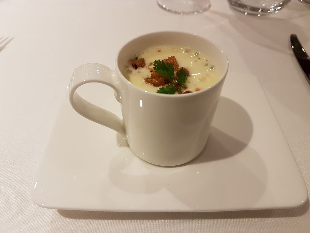 Velouté fromage maïs et piment d'Espelette Plein Terrre Paris 16 restaurant