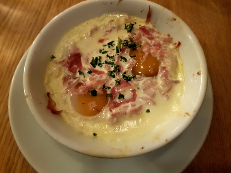 Oeuf cocotte jambon blanc Bidoche Restaurant Paris 11