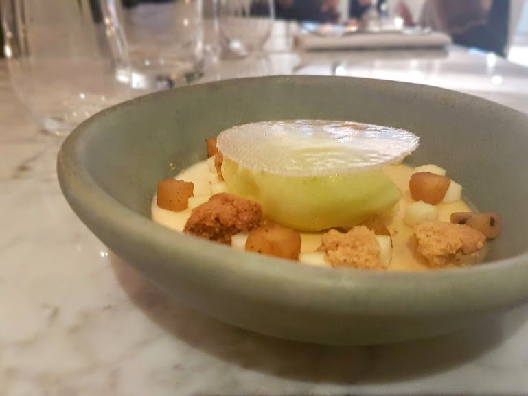 Pomme, Panna cotta infusée au laurier, gelée de cidre Rooster Restaurant Paris 17